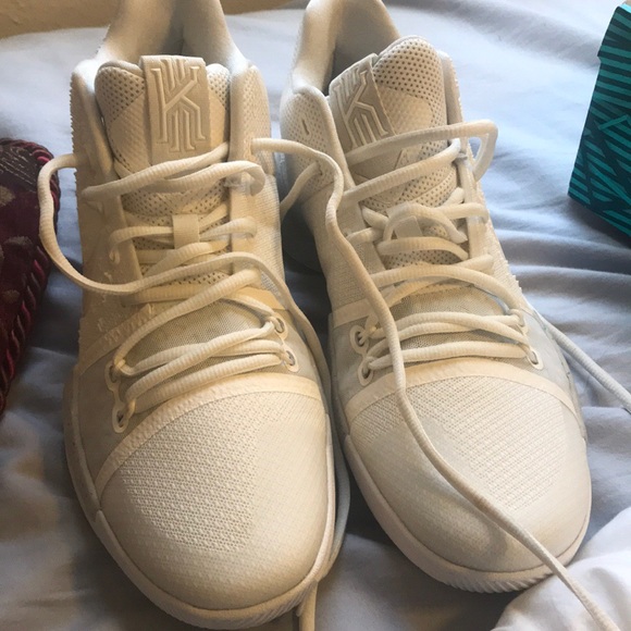 Kyrie 3 Ivory - Picture 1 of 8